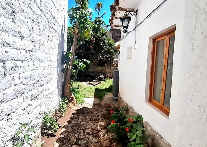 The Corner * Urubamba